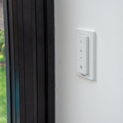 phim-dieu-chinh-do-sang-philips-hue-dimmer-switch
